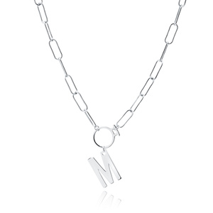 Srebrny naszyjnik pr.925 literka M na łańcuszku z kółkiem