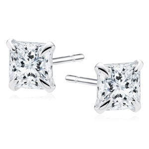Srebrne kolczyki pr.925 cyrkonia biała 4 x 4mm kwadratowe
