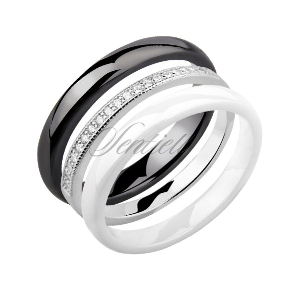 Dwa pierścionki ceramiczne biały i czarny i pierścionek srebrny z cyrkoniami
